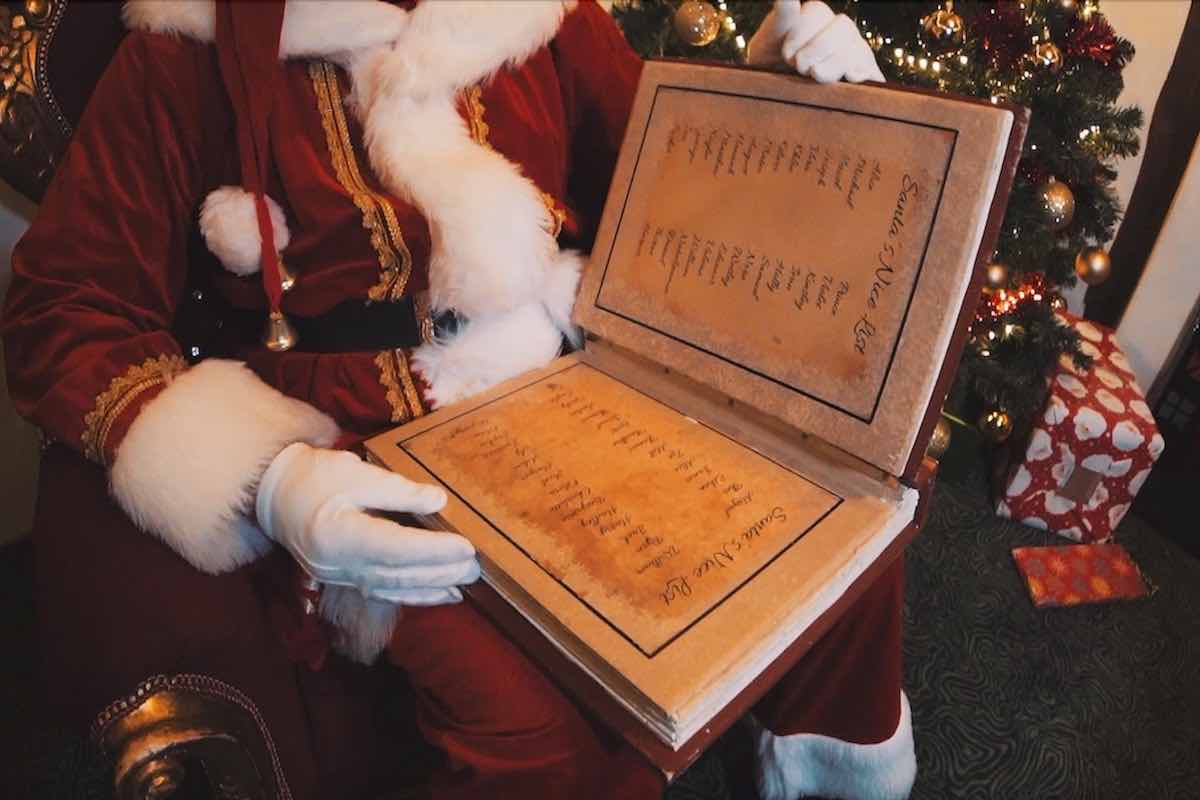 Santa vist to Elf Town