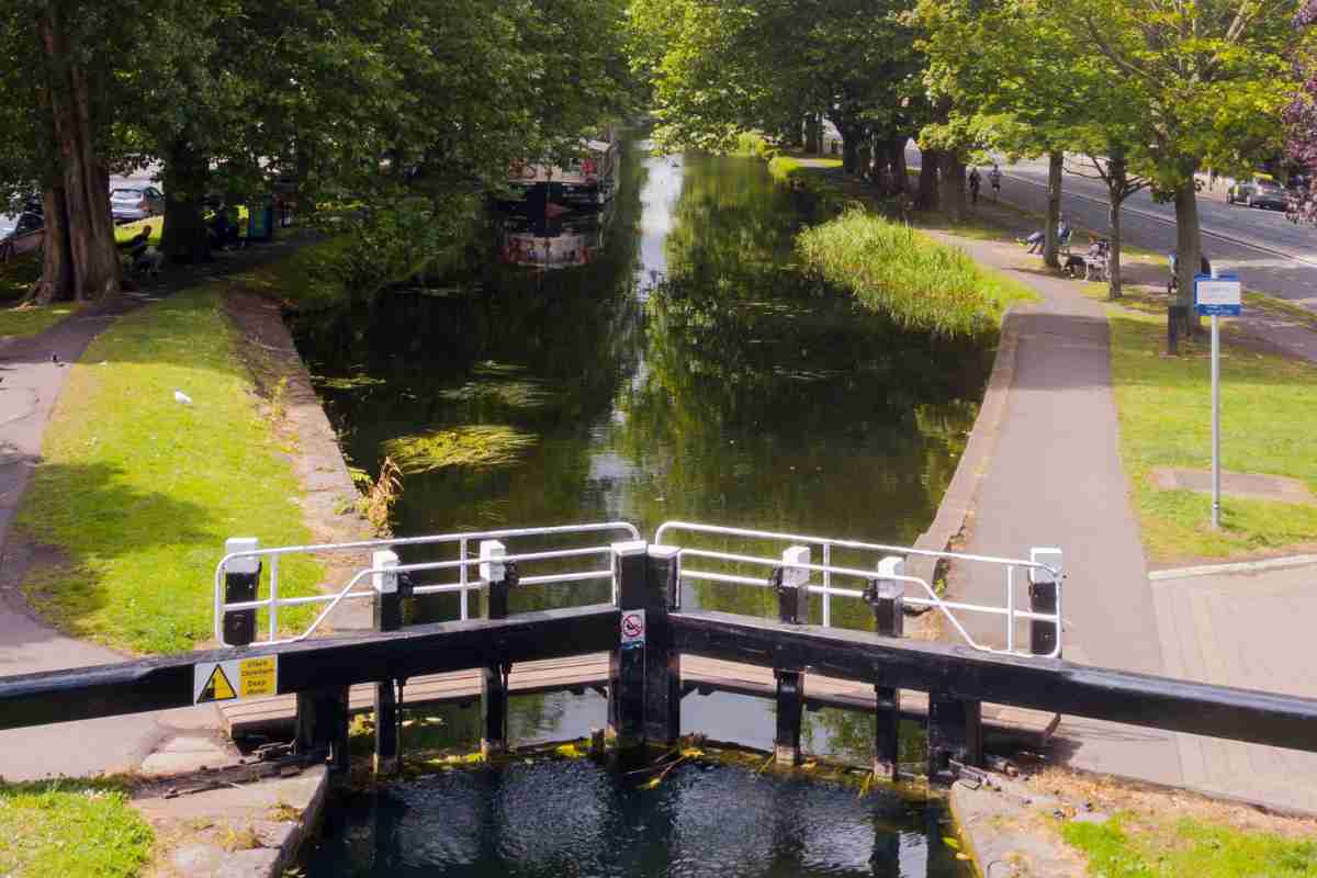 Royal canal for instagram places in Dublin